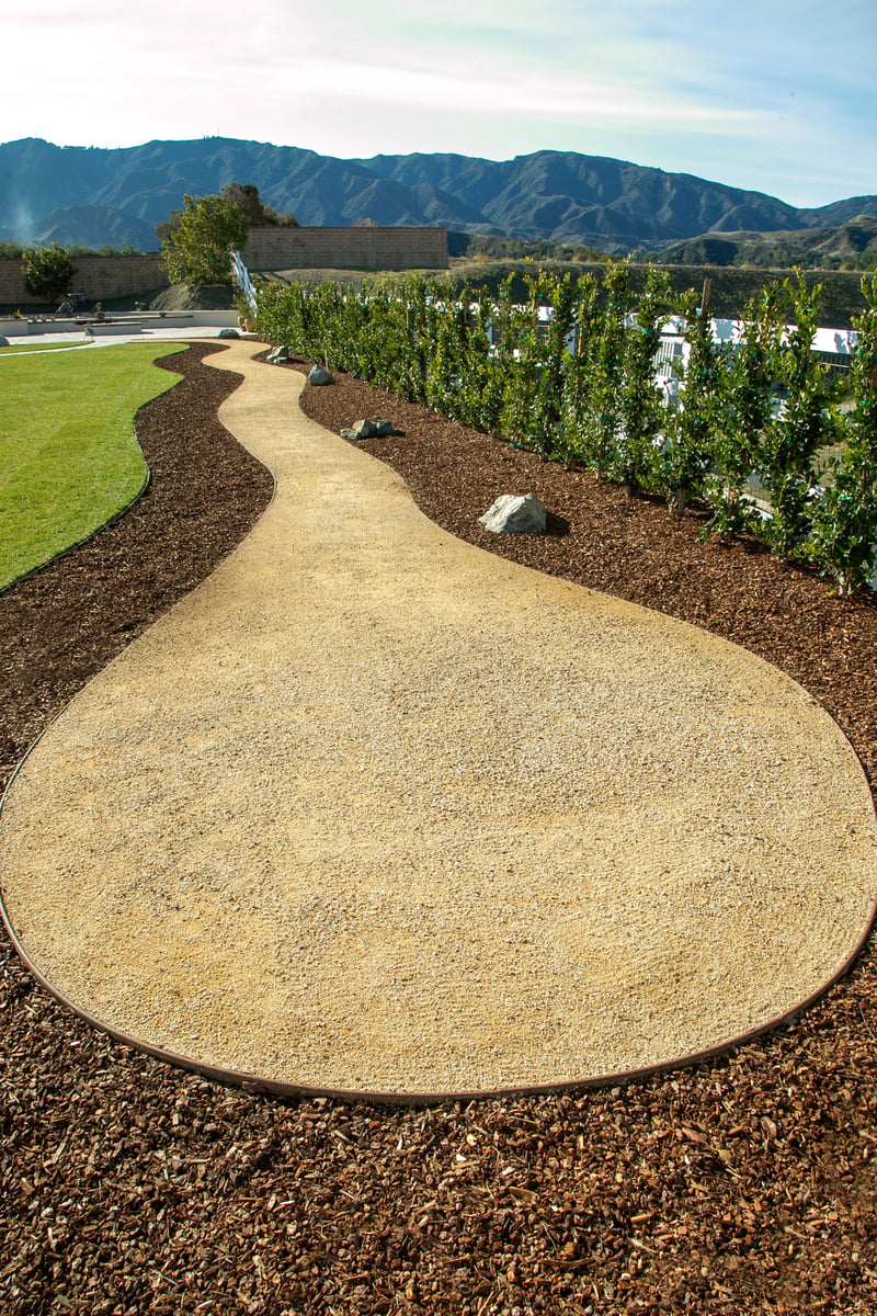 Landscape Edging: Santa Clarita Residence preview 16